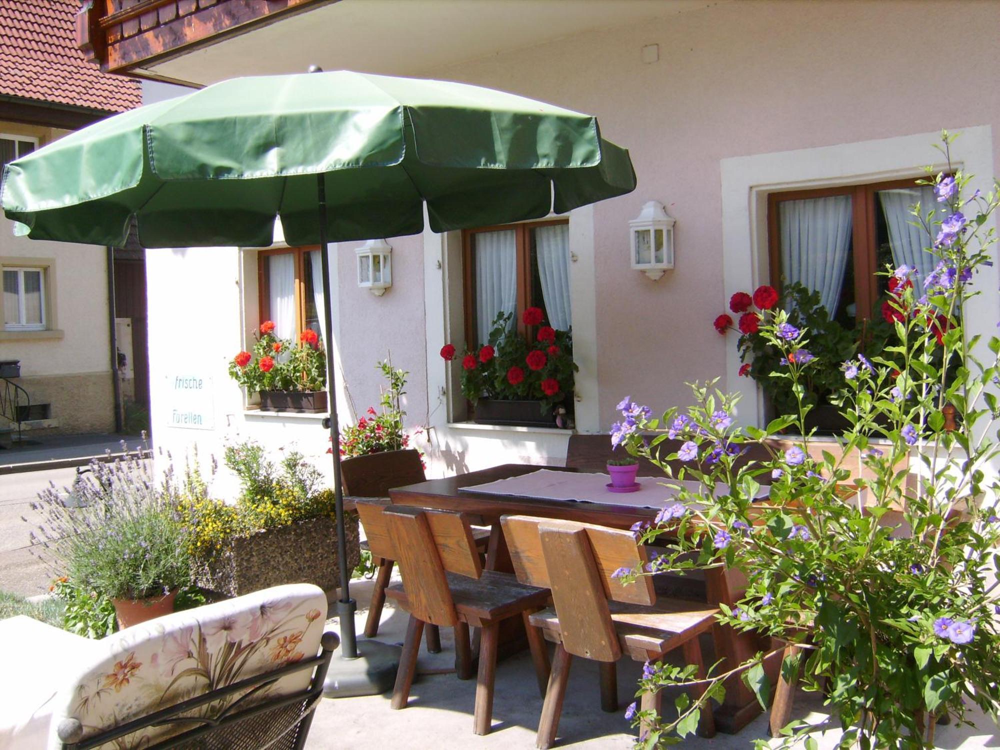 Gasthaus Zur Erle Simonswald Exteriör bild