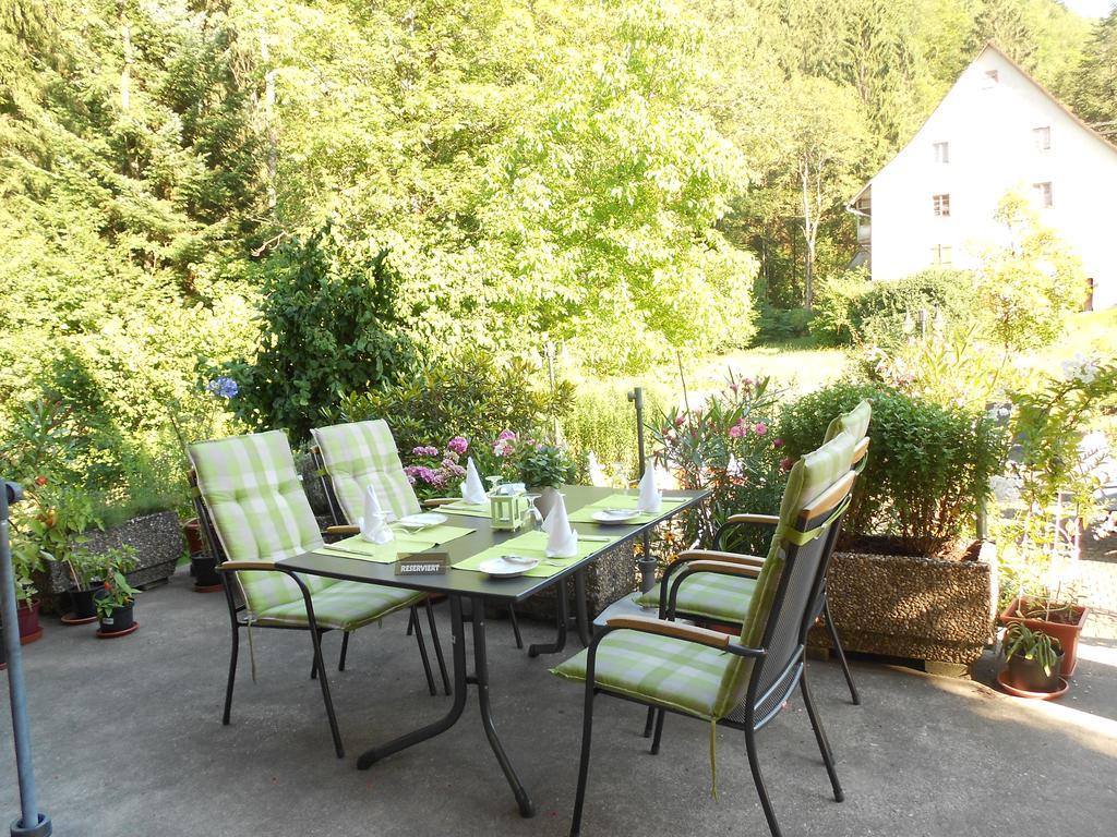 Gasthaus Zur Erle Simonswald Exteriör bild